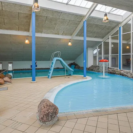 Nyaraló In With Kitchen